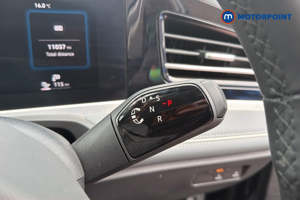 Volkswagen Passat Life Automatic Petrol Plug-In Hybrid Estate - Stock Number (1644309) - 15th supplementary image