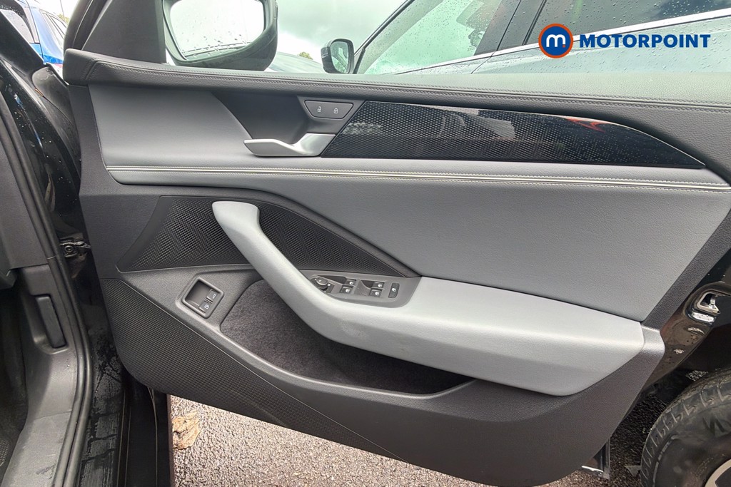 Volkswagen Passat Life Automatic Petrol Plug-In Hybrid Estate - Stock Number (1644309) - 19th supplementary image