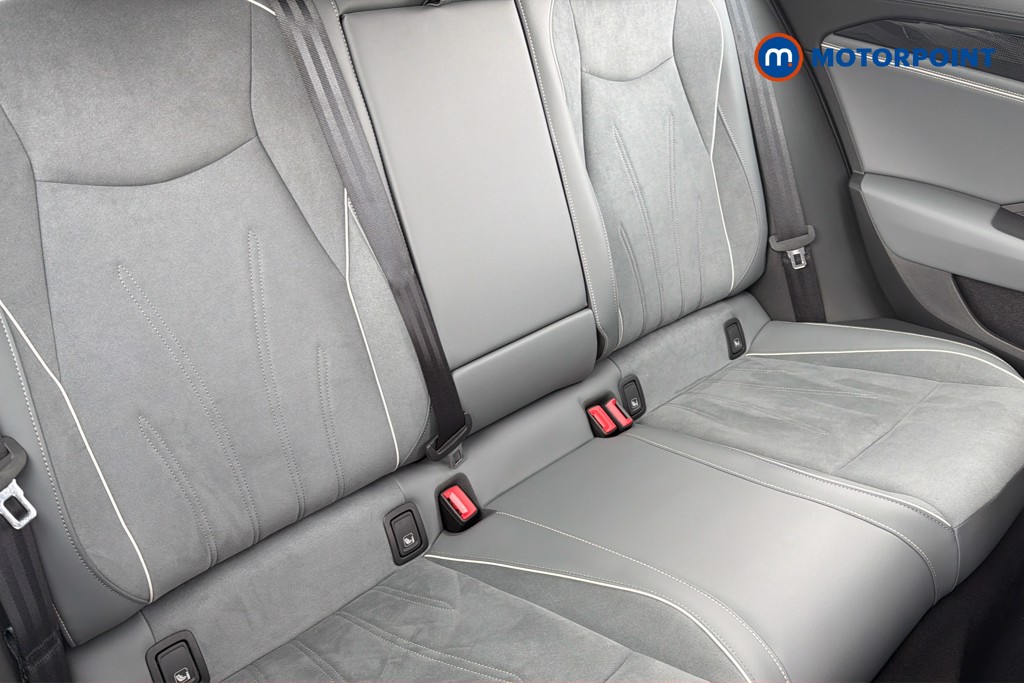 Volkswagen Passat Life Automatic Petrol Plug-In Hybrid Estate - Stock Number (1644309) - 28th supplementary image