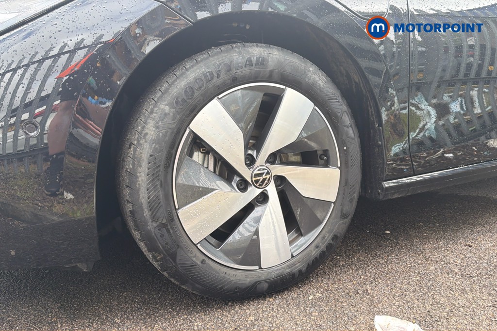 Volkswagen Passat Life Automatic Petrol Plug-In Hybrid Estate - Stock Number (1644309) - 47th supplementary image