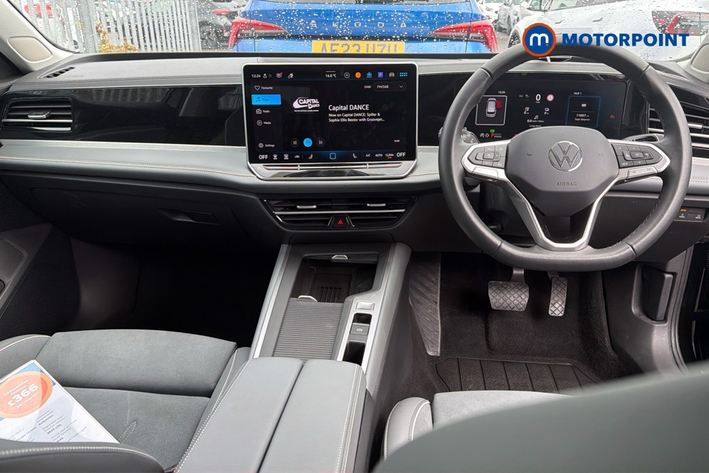 Volkswagen Passat Life Automatic Petrol Plug-In Hybrid Estate - Stock Number (1644309) - 1st supplementary image