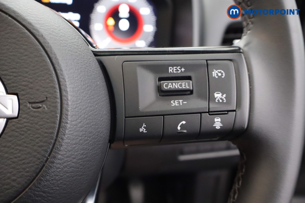Nissan Qashqai N-Connecta Automatic Petrol-Electric Hybrid SUV - Stock Number (1644571) - 6th supplementary image