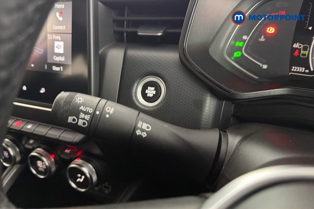 Renault Clio Evolution Manual Petrol Hatchback - Stock Number (1644600) - 6th supplementary image