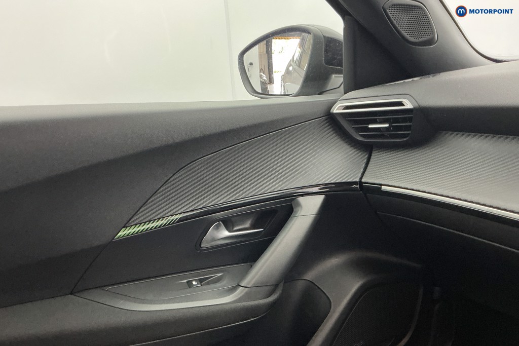 Peugeot 2008 Active Manual Petrol SUV - Stock Number (1644694) - 19th supplementary image