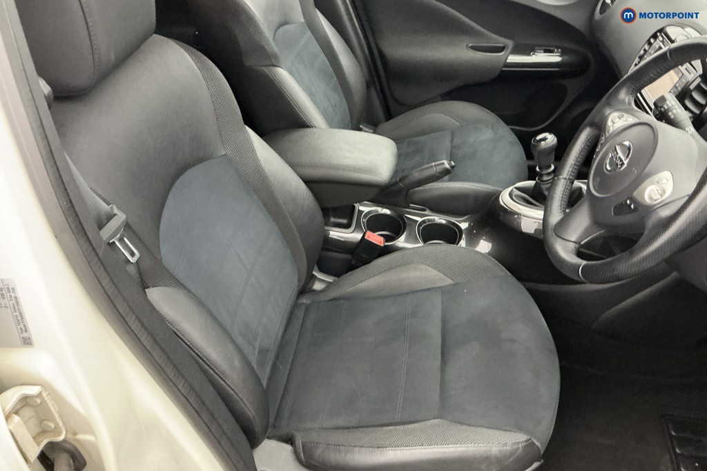 Nissan Juke N-Connecta Manual Diesel SUV - Stock Number (1645070) - 5th supplementary image