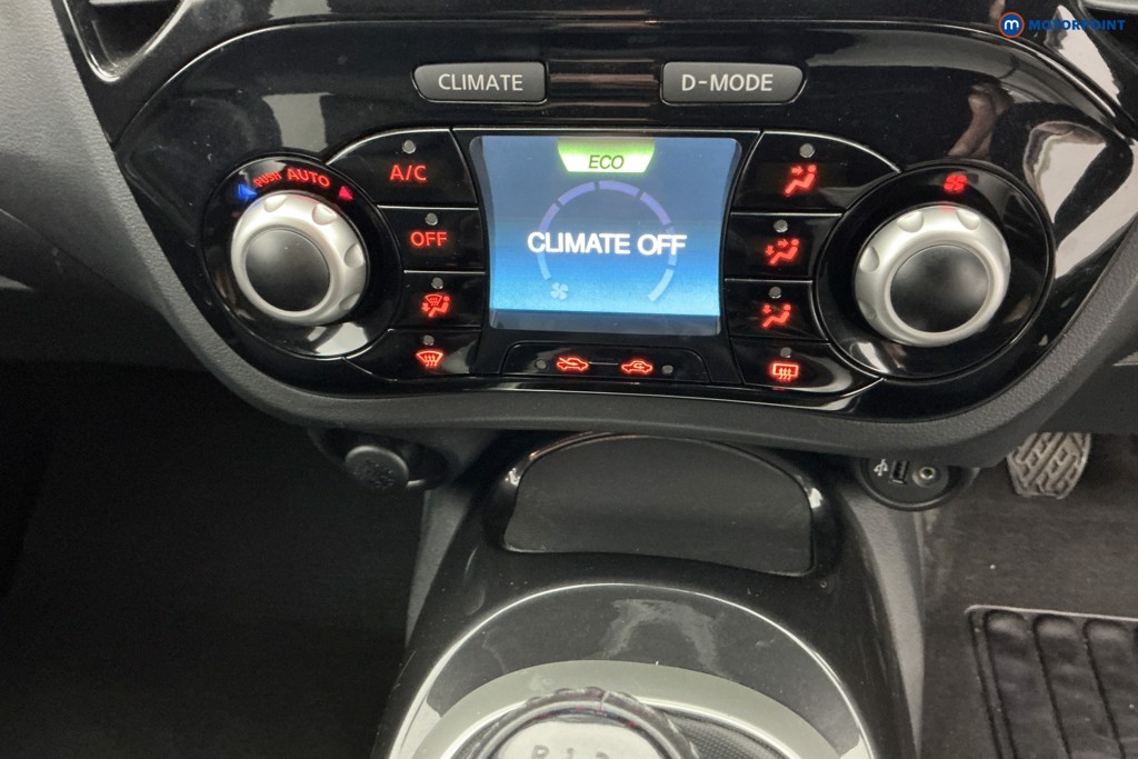 Nissan Juke N-Connecta Manual Diesel SUV - Stock Number (1645070) - 17th supplementary image