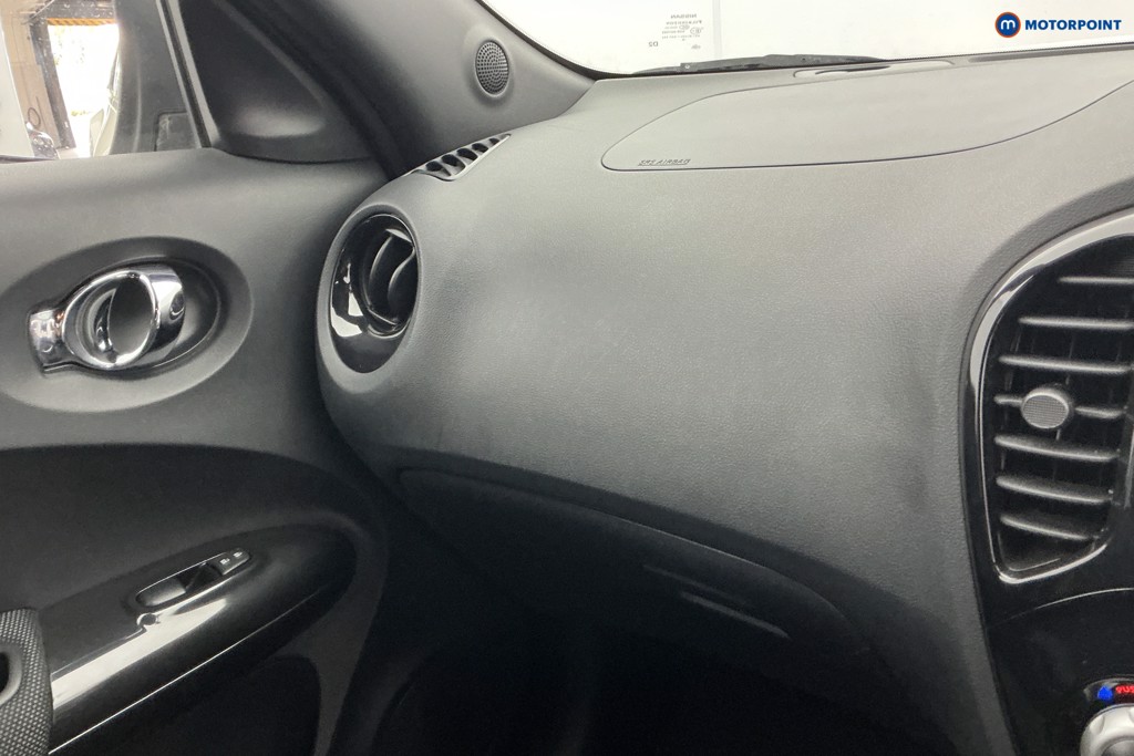 Nissan Juke N-Connecta Manual Diesel SUV - Stock Number (1645070) - 18th supplementary image