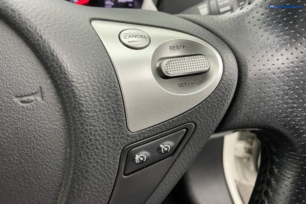 Nissan Juke N-Connecta Manual Diesel SUV - Stock Number (1645070) - 21st supplementary image