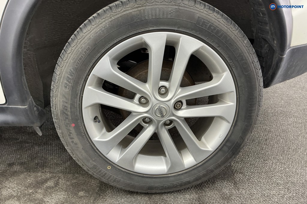 Nissan Juke N-Connecta Manual Diesel SUV - Stock Number (1645070) - 35th supplementary image