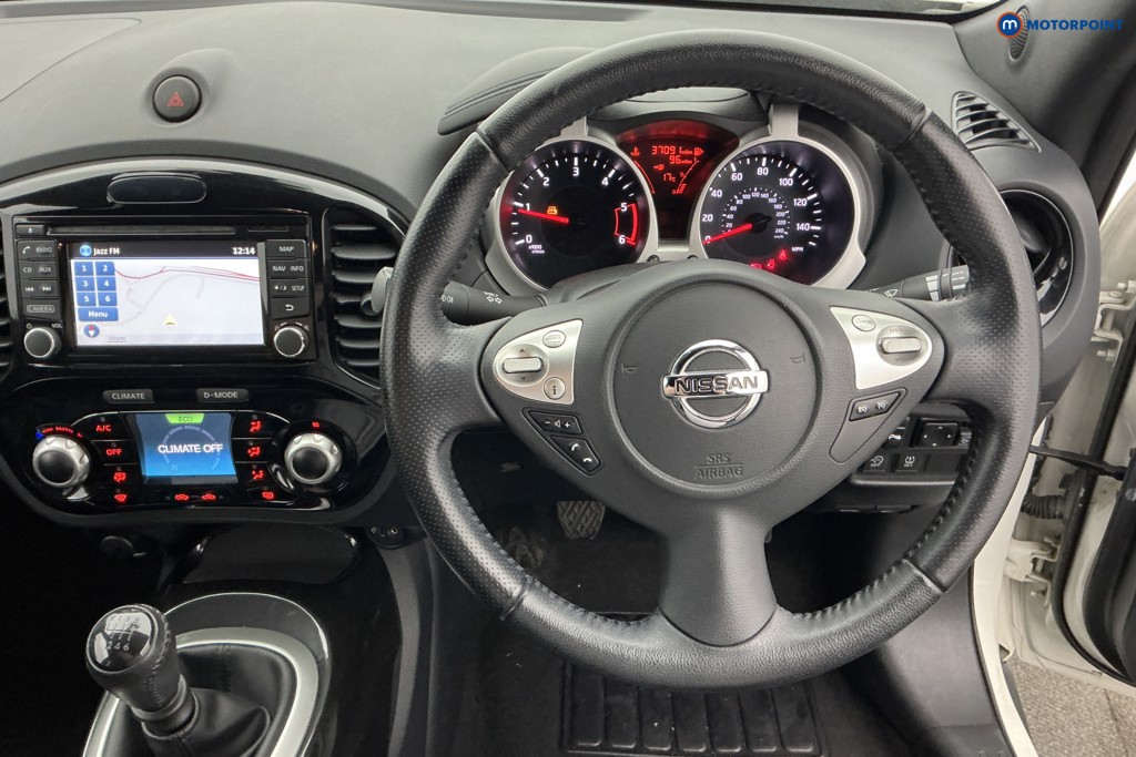 Nissan Juke N-Connecta Manual Diesel SUV - Stock Number (1645070) - 1st supplementary image