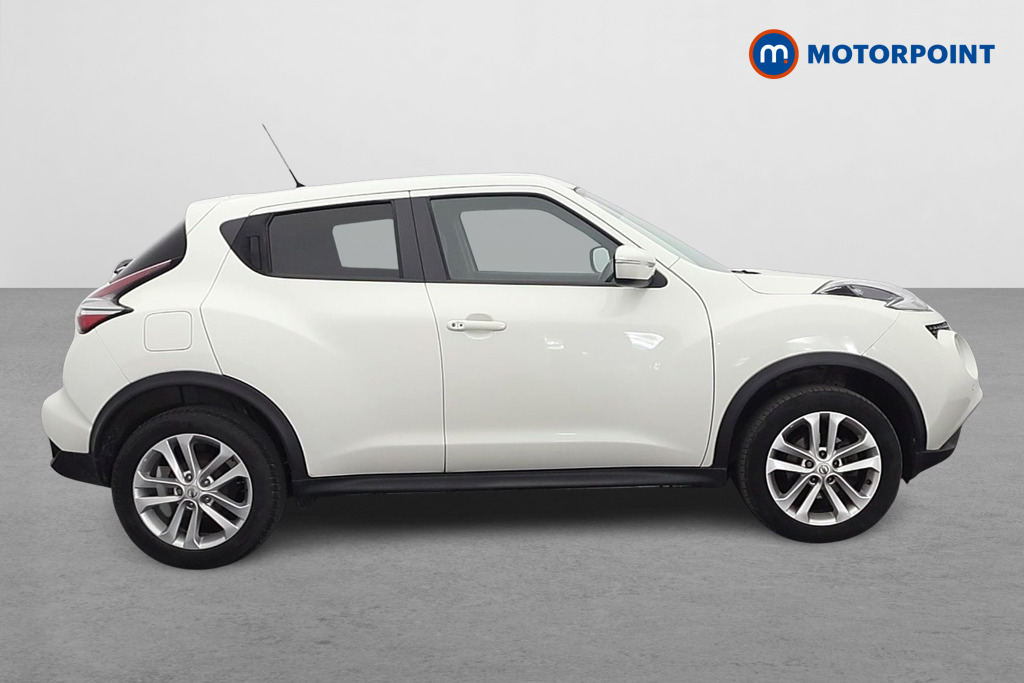 Nissan Juke N-Connecta Manual Diesel SUV - Stock Number (1645070) - Drivers side