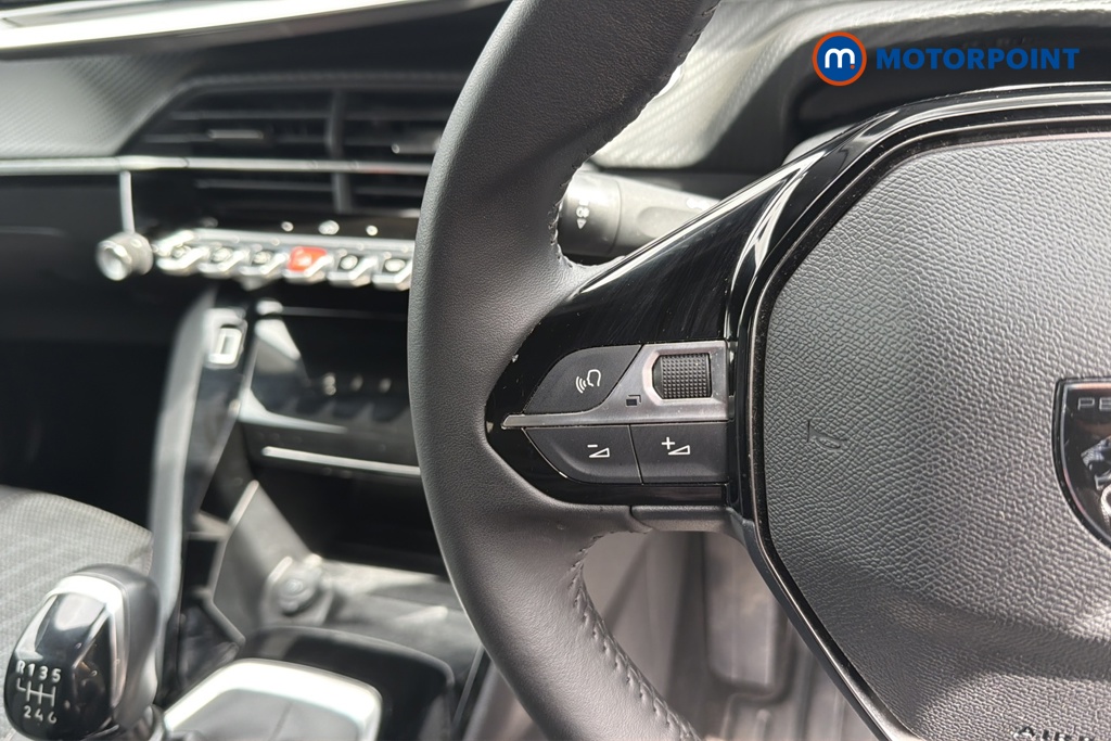 Peugeot 2008 Allure Manual Petrol SUV - Stock Number (1645391) - 4th supplementary image