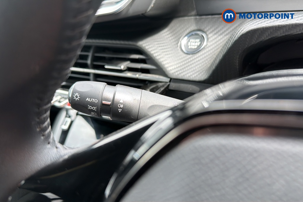 Peugeot 2008 Allure Manual Petrol SUV - Stock Number (1645391) - 5th supplementary image