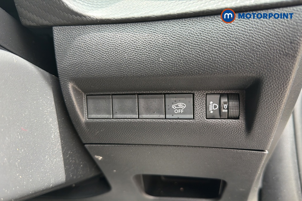 Peugeot 2008 Allure Manual Petrol SUV - Stock Number (1645391) - 11th supplementary image
