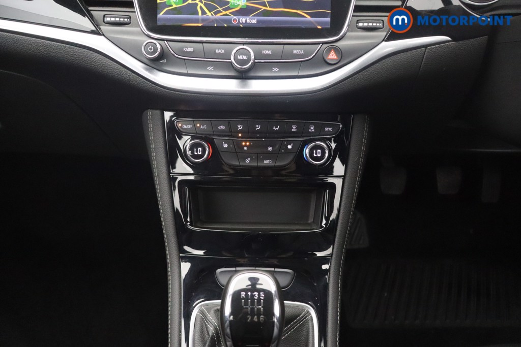 Vauxhall Astra Elite Nav Manual Petrol Hatchback - Stock Number (1645594) - 4th supplementary image