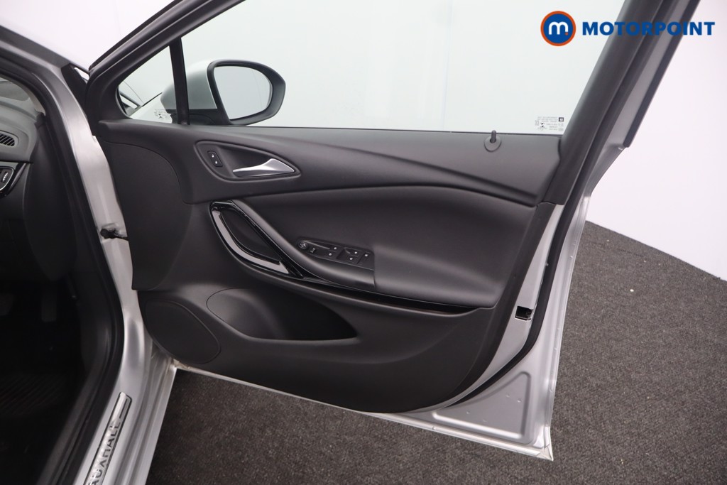 Vauxhall Astra Elite Nav Manual Petrol Hatchback - Stock Number (1645594) - 15th supplementary image