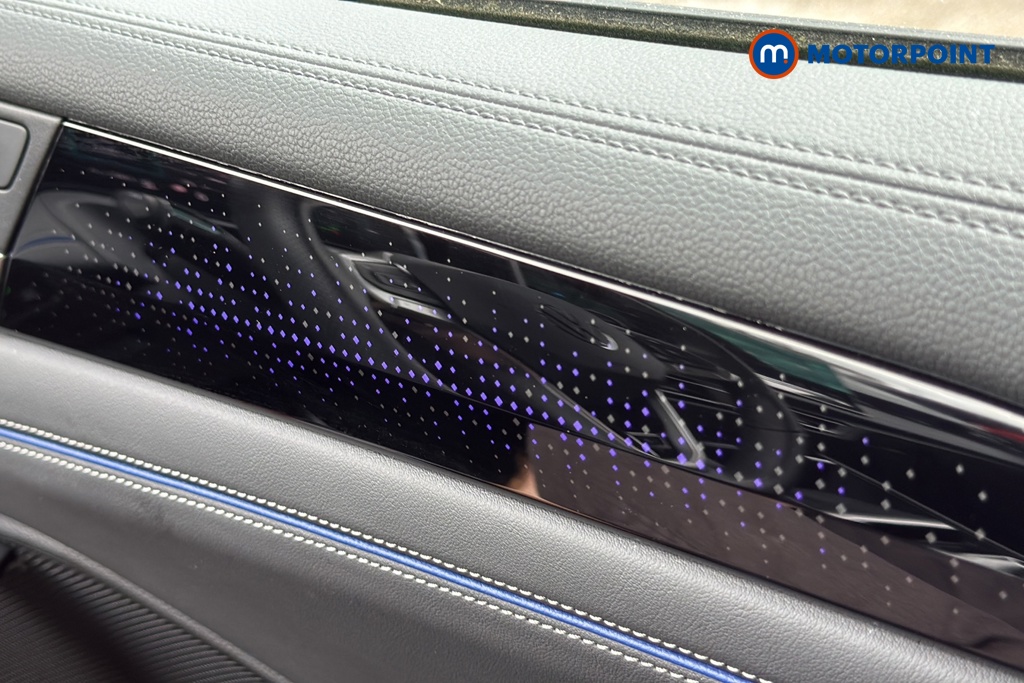 Volkswagen Tiguan R-Line Automatic Petrol SUV - Stock Number (1645667) - 994th supplementary image