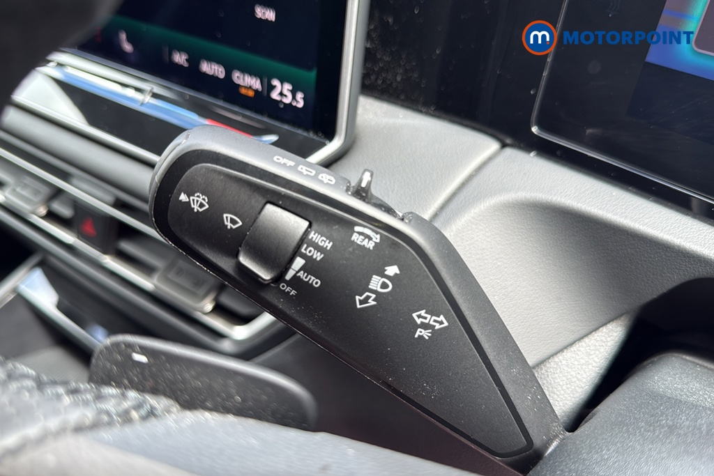 Volkswagen Tiguan R-Line Automatic Petrol SUV - Stock Number (1645667) - 5th supplementary image