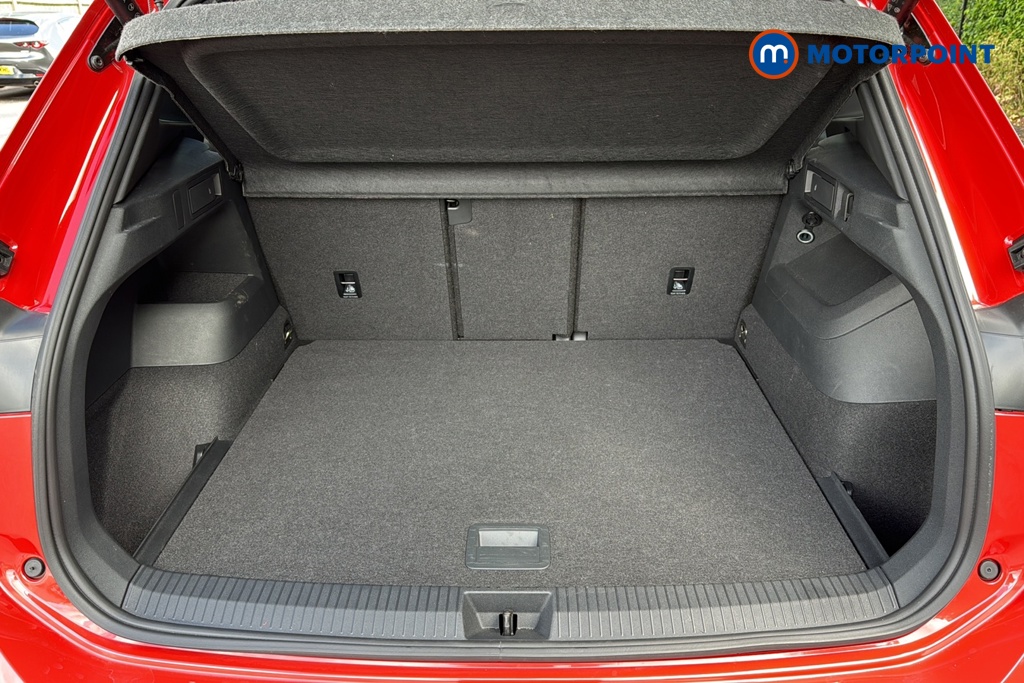 Volkswagen Tiguan R-Line Automatic Petrol SUV - Stock Number (1645667) - 30th supplementary image