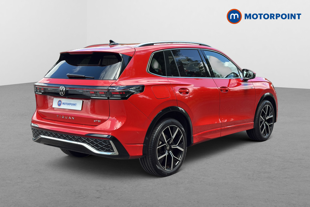 Volkswagen Tiguan R-Line Automatic Petrol SUV - Stock Number (1645667) - Passenger side rear corner