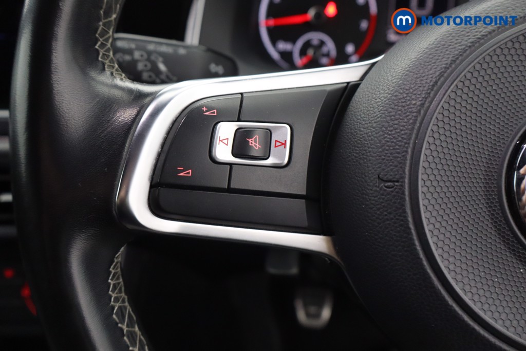 Volkswagen Polo R-Line Manual Petrol Hatchback - Stock Number (1646117) - 5th supplementary image