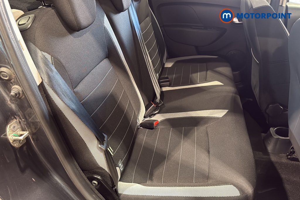 Dacia Sandero Stepway Comfort Manual Diesel Hatchback - Stock Number (1646300) - 25th supplementary image