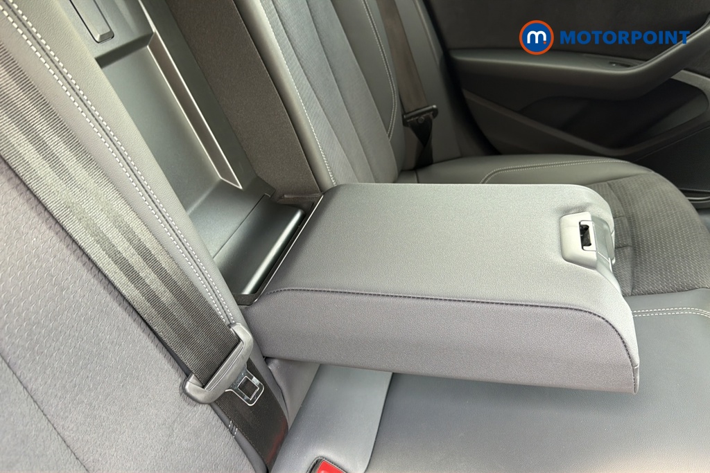 Audi A4 S Line Automatic Petrol Estate - Stock Number (1646329) - 26th supplementary image