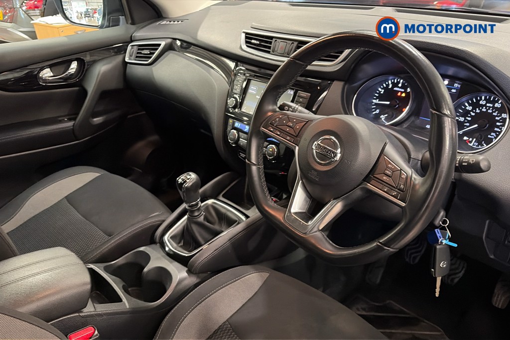 Nissan Qashqai Acenta Premium Manual Petrol SUV - Stock Number (1646383) - 2nd supplementary image