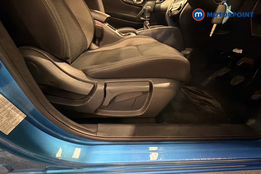 Nissan Qashqai Acenta Premium Manual Petrol SUV - Stock Number (1646383) - 25th supplementary image