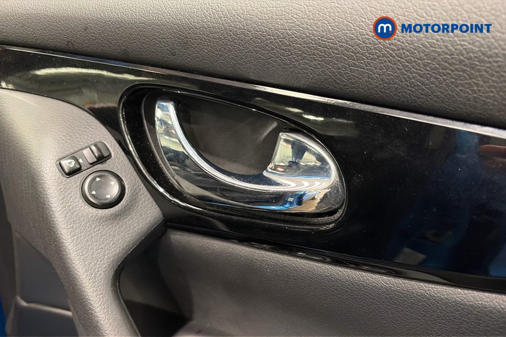 Nissan Qashqai Acenta Premium Manual Petrol SUV - Stock Number (1646383) - 42nd supplementary image