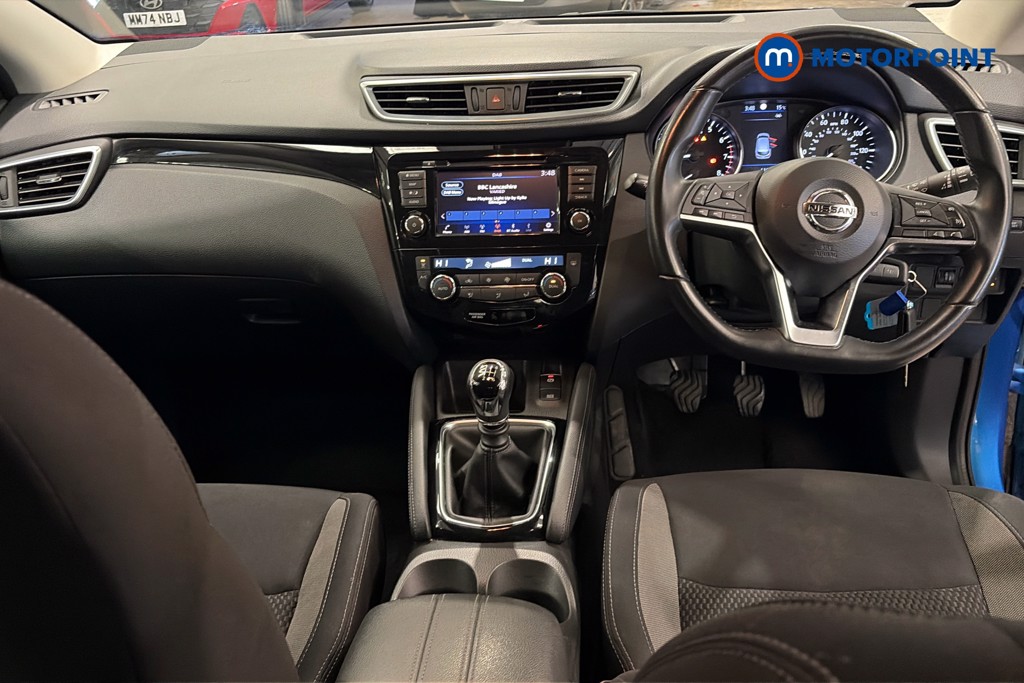Nissan Qashqai Acenta Premium Manual Petrol SUV - Stock Number (1646383) - 1st supplementary image