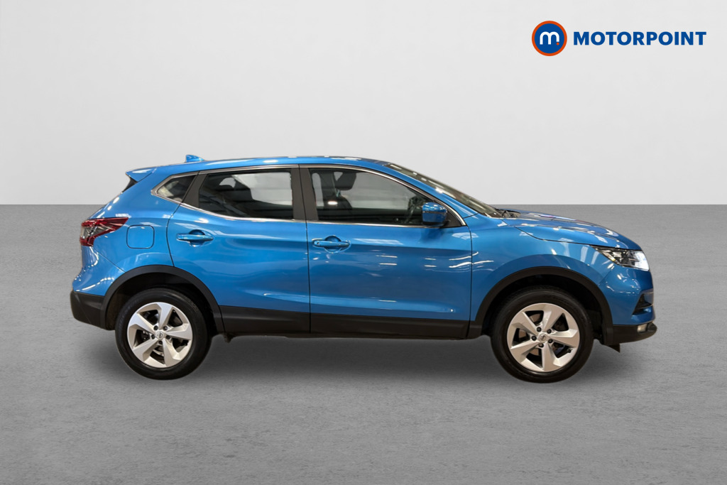 Nissan Qashqai Acenta Premium Manual Petrol SUV - Stock Number (1646383) - Drivers side