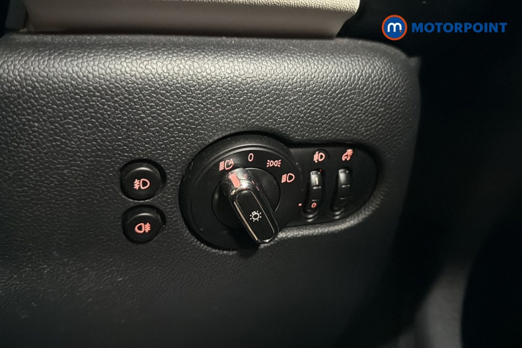 Mini Hatchback Cooper S Exclusive Automatic Petrol Hatchback - Stock Number (1647075) - 11th supplementary image