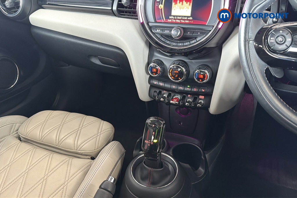 Mini Hatchback Cooper S Exclusive Automatic Petrol Hatchback - Stock Number (1647075) - 15th supplementary image