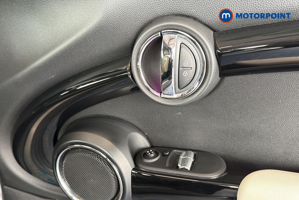 Mini Hatchback Cooper S Exclusive Automatic Petrol Hatchback - Stock Number (1647075) - 19th supplementary image