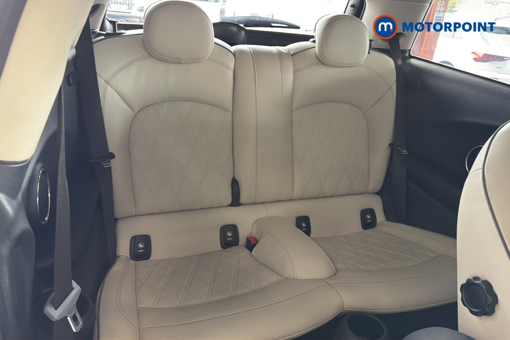 Mini Hatchback Cooper S Exclusive Automatic Petrol Hatchback - Stock Number (1647075) - 25th supplementary image