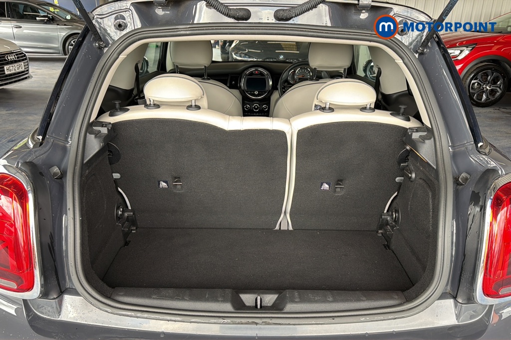 Mini Hatchback Cooper S Exclusive Automatic Petrol Hatchback - Stock Number (1647075) - 30th supplementary image