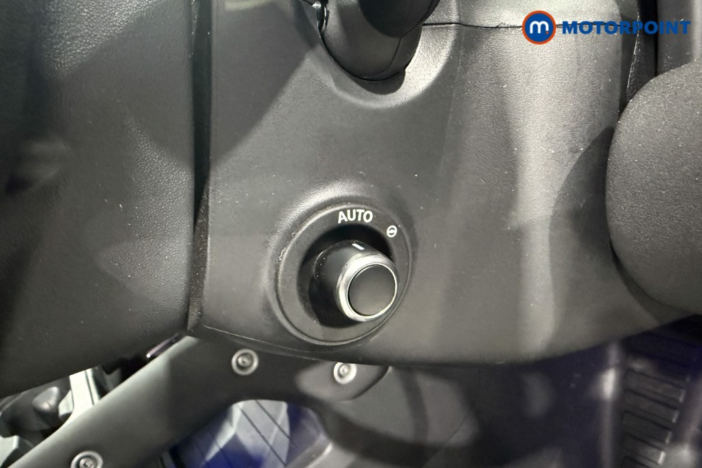 Land Rover Defender Xs Edition Automatic Petrol Plug-In Hybrid SUV - Stock Number (1647151) - 29th supplementary image
