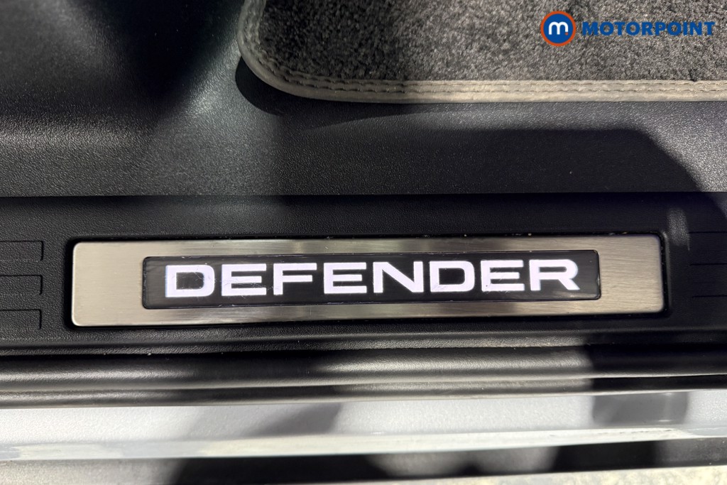 Land Rover Defender Xs Edition Automatic Petrol Plug-In Hybrid SUV - Stock Number (1647151) - 33rd supplementary image