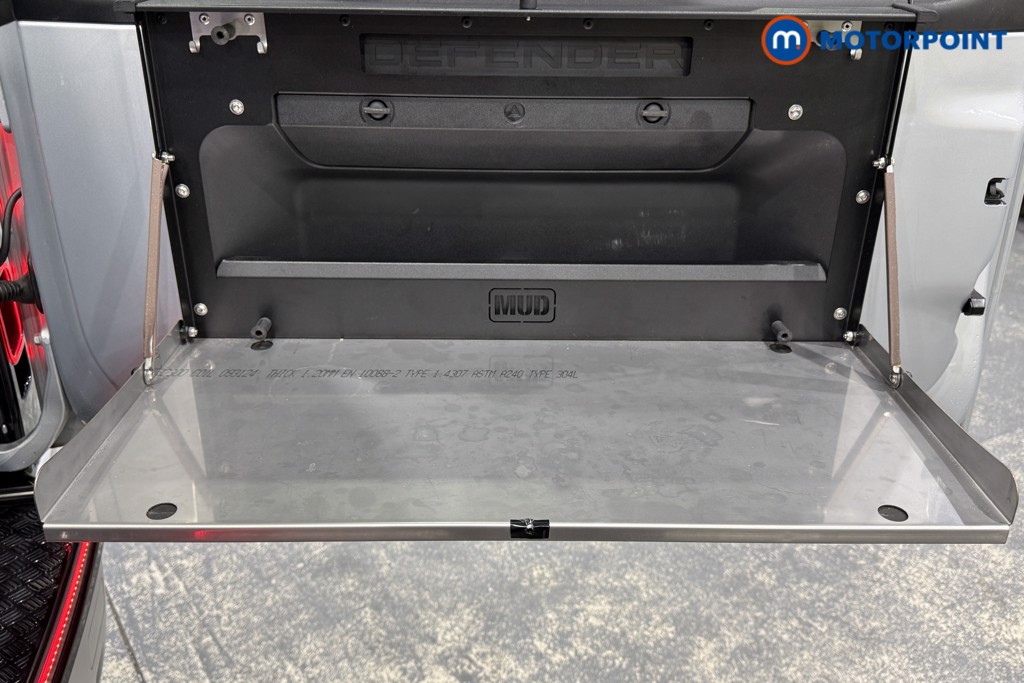 Land Rover Defender Xs Edition Automatic Petrol Plug-In Hybrid SUV - Stock Number (1647151) - 48th supplementary image