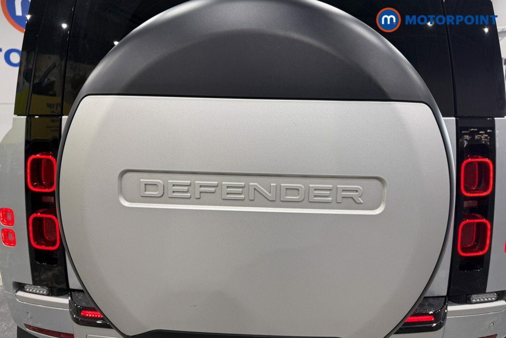 Land Rover Defender Xs Edition Automatic Petrol Plug-In Hybrid SUV - Stock Number (1647151) - 51st supplementary image