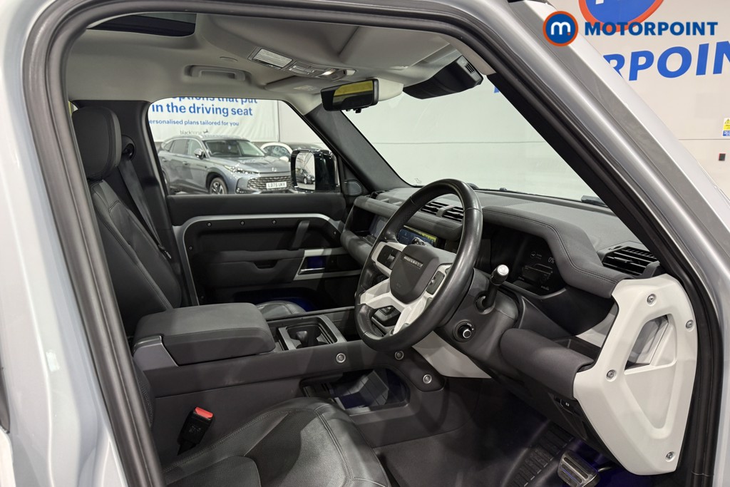 Land Rover Defender Xs Edition Automatic Petrol Plug-In Hybrid SUV - Stock Number (1647151) - 1st supplementary image