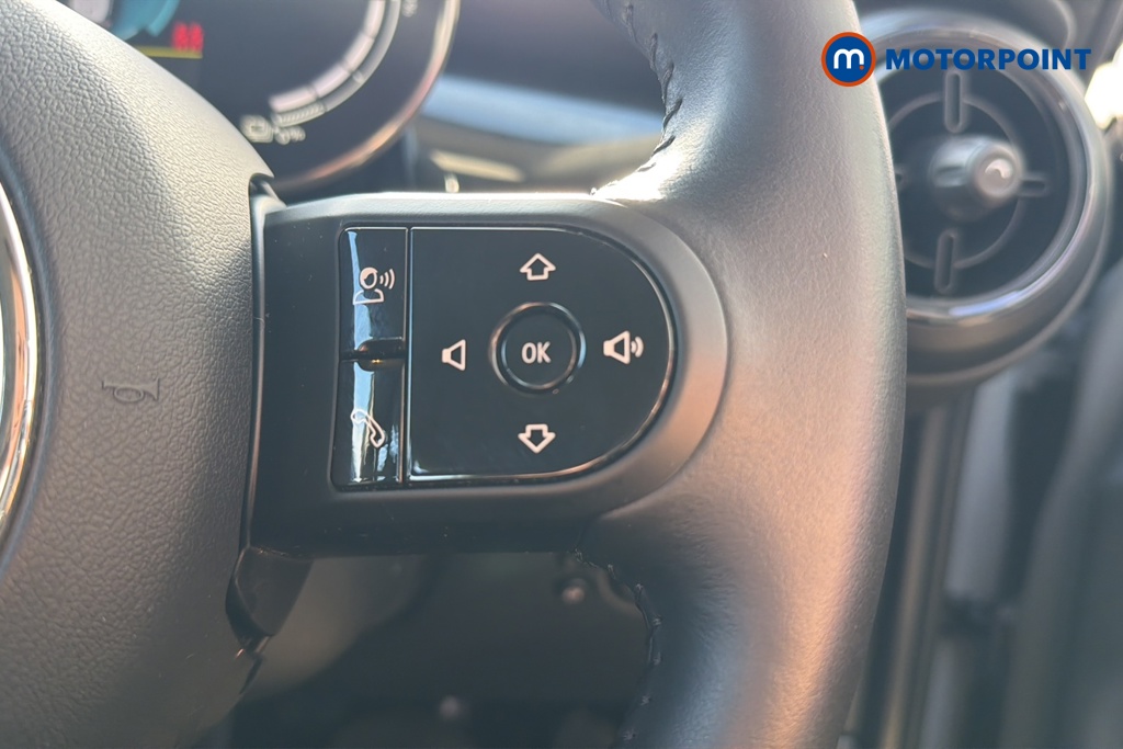 Mini Hatchback Cooper S Level 1 Automatic Electric Hatchback - Stock Number (1647424) - 3rd supplementary image