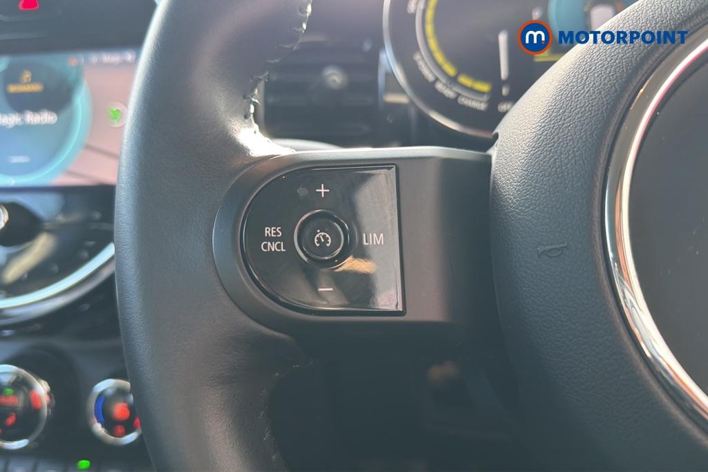 Mini Hatchback Cooper S Level 1 Automatic Electric Hatchback - Stock Number (1647424) - 4th supplementary image