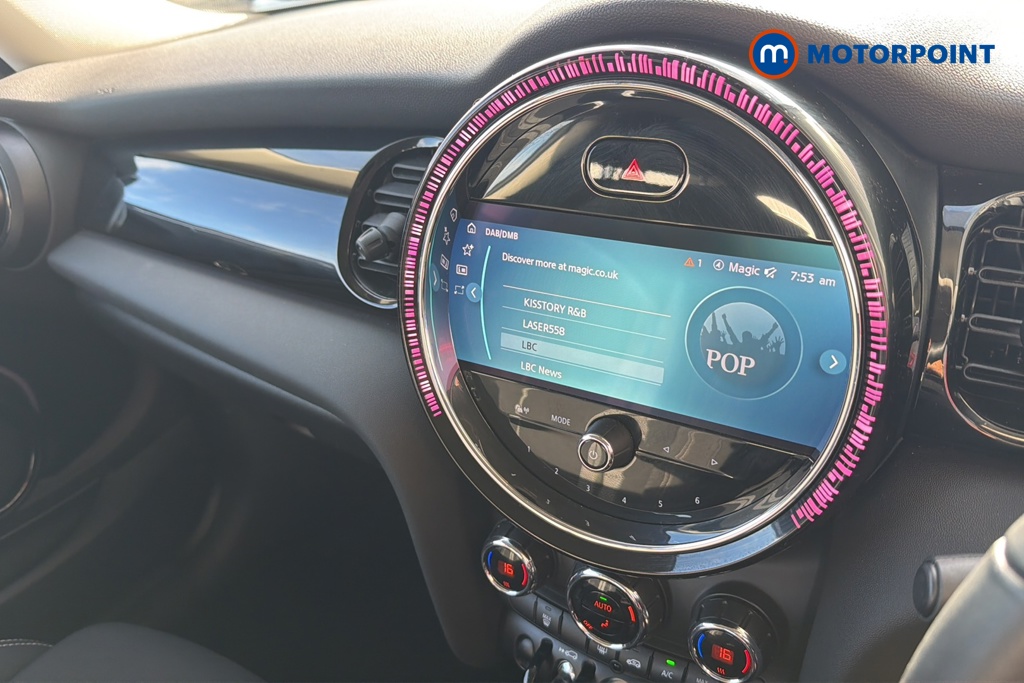 Mini Hatchback Cooper S Level 1 Automatic Electric Hatchback - Stock Number (1647424) - 8th supplementary image