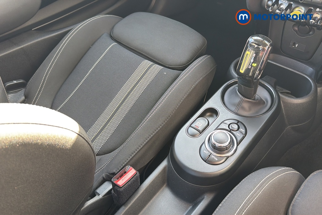 Mini Hatchback Cooper S Level 1 Automatic Electric Hatchback - Stock Number (1647424) - 15th supplementary image