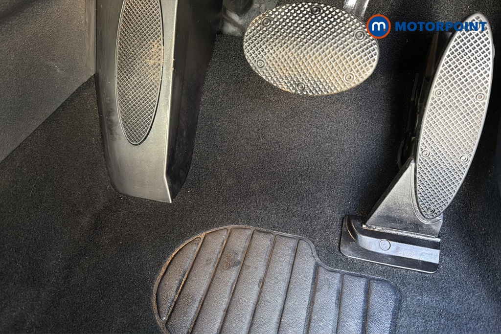 Mini Hatchback Cooper S Level 1 Automatic Electric Hatchback - Stock Number (1647424) - 24th supplementary image