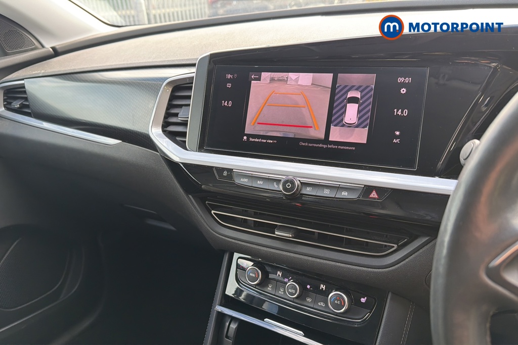 Vauxhall Grandland Ultimate Manual Petrol SUV - Stock Number (1647534) - 13th supplementary image