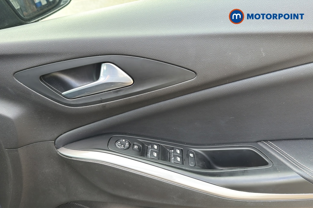 Vauxhall Grandland Ultimate Manual Petrol SUV - Stock Number (1647534) - 19th supplementary image