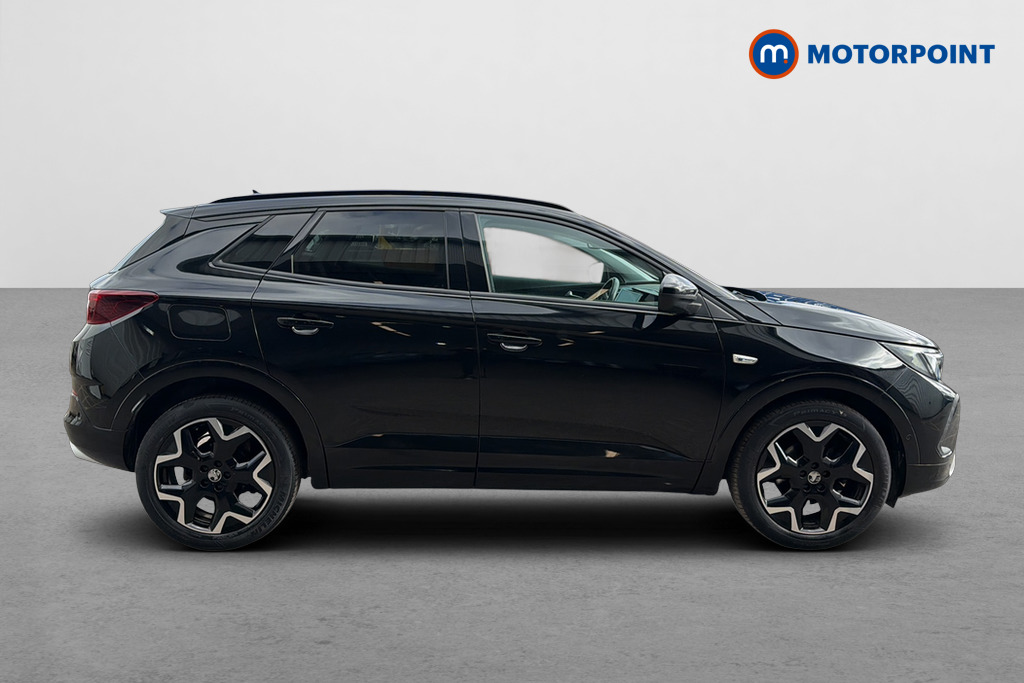Vauxhall Grandland Ultimate Manual Petrol SUV - Stock Number (1647534) - Passenger side
